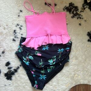 🦩Maternity Bathing Suit 2 pc L